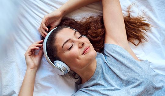 Uykuya Dalarken Dinleyebileceğiniz Rahatlatıcı Müzikler